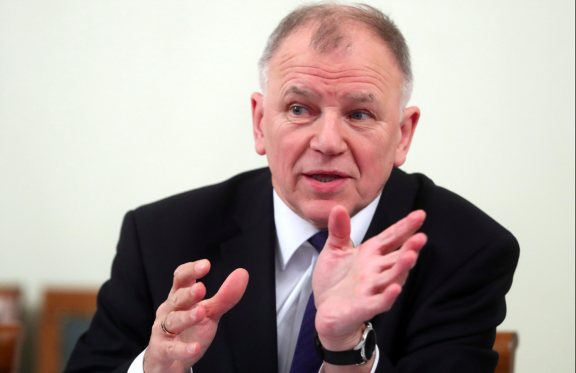 EU Commissioner Andriukaitis: Health inequalities are economic issue_62ccb799bfda3.png