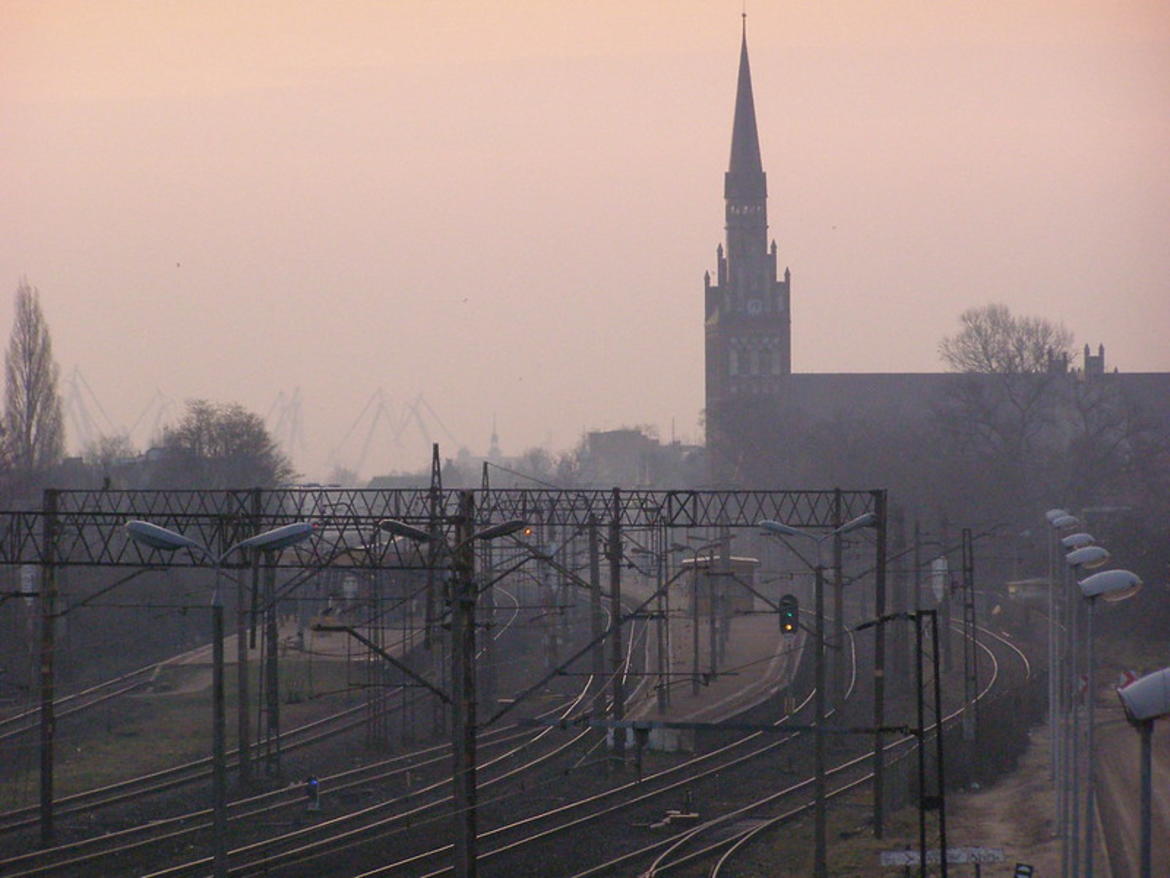 Nowy rozkład pociągów. Pasażer z powiatu zostaje na lodzie_62e55456c56eb.jpeg